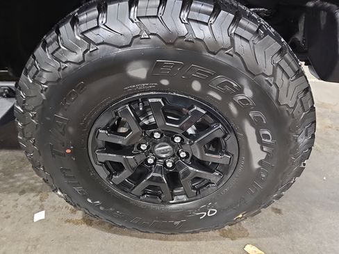 Used 2024 Ford Bronco Raptor w/ Interior Carbon Fiber Pack 6 image 34