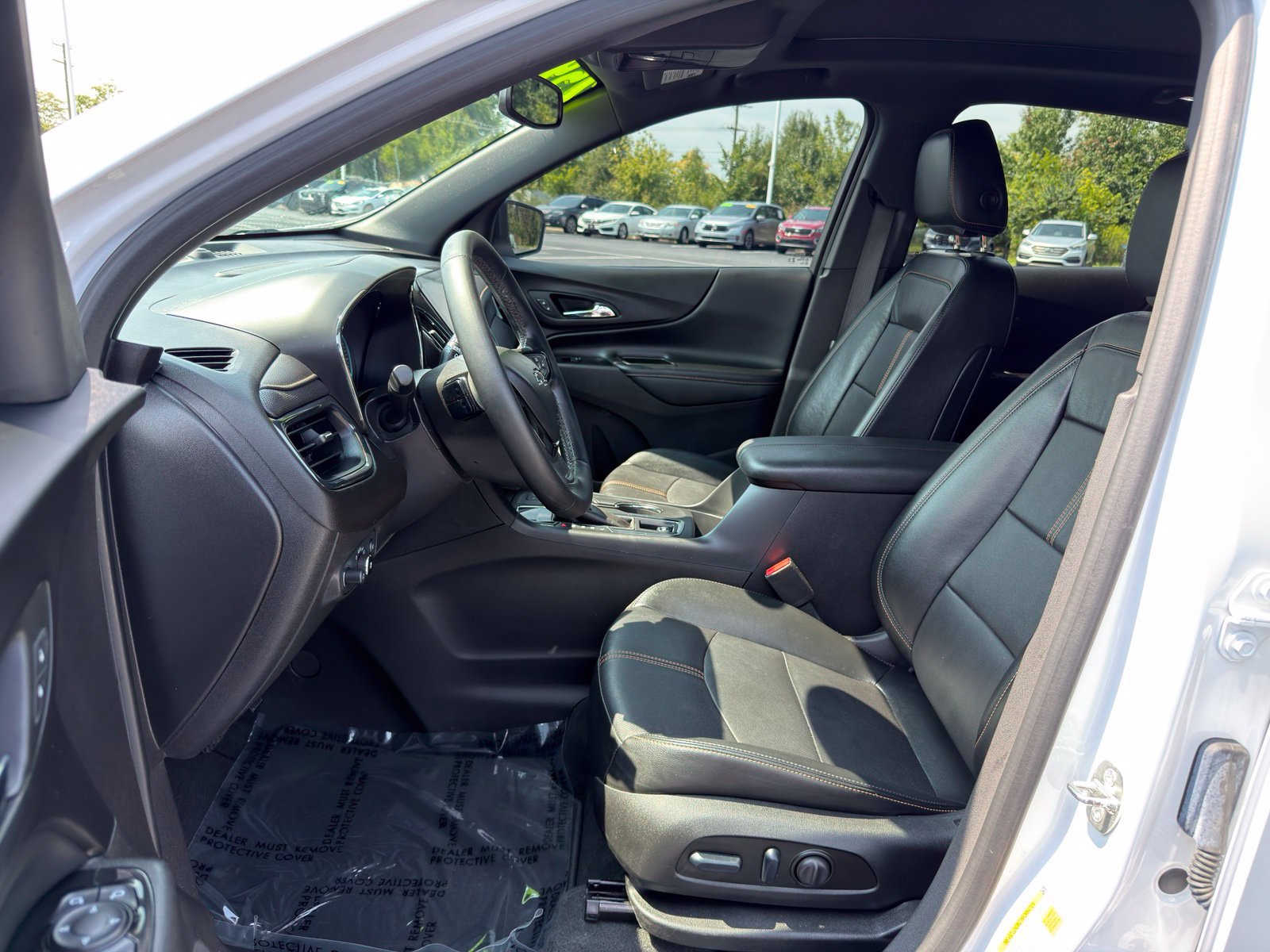 Used 2024 Chevrolet Equinox Premier FWD image 11