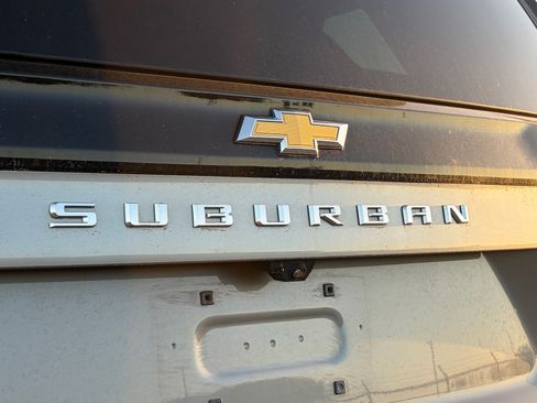 Used 2026 Chevrolet Suburban LT w/ Comfort Package AWD/4WD image 6