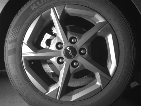 Used 2025 Kia K4 LXS image 15