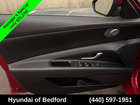 Certified 2026 Hyundai Elantra SE FWD image 11