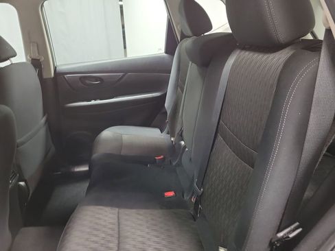 Used 2020 Nissan Rogue S FWD image 20