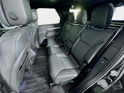New 2026 Land Rover Discovery Dynamic SE AWD/4WD image 24