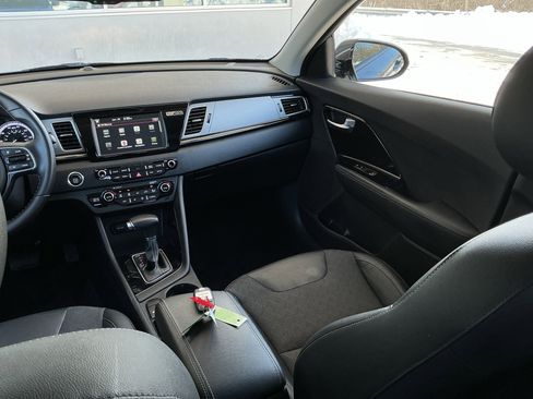 Used 2018 Kia Niro EX w/ Option Group 020 image 16