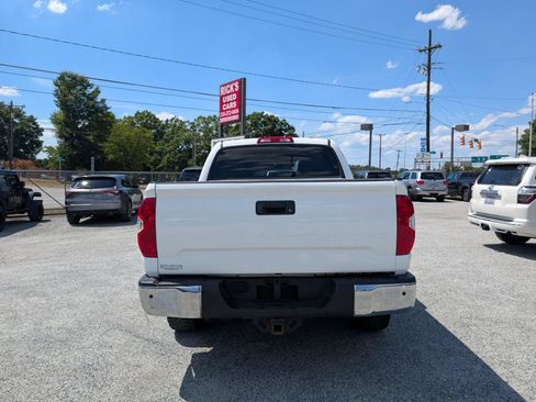 Used 2014 Toyota Tundra Limited w/ Limited Premium Package AWD/4WD image 8
