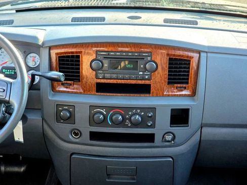 Used 2006 Dodge Ram 1500 Truck SLT image 18