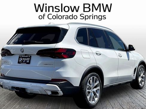 New 2026 BMW X5 xDrive50e w/ Premium Package AWD/4WD image 6
