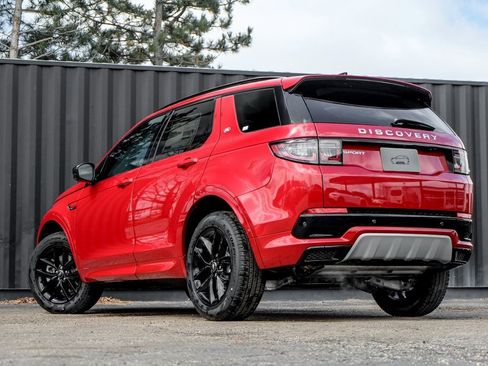 Used 2025 Land Rover Discovery Sport S image 2