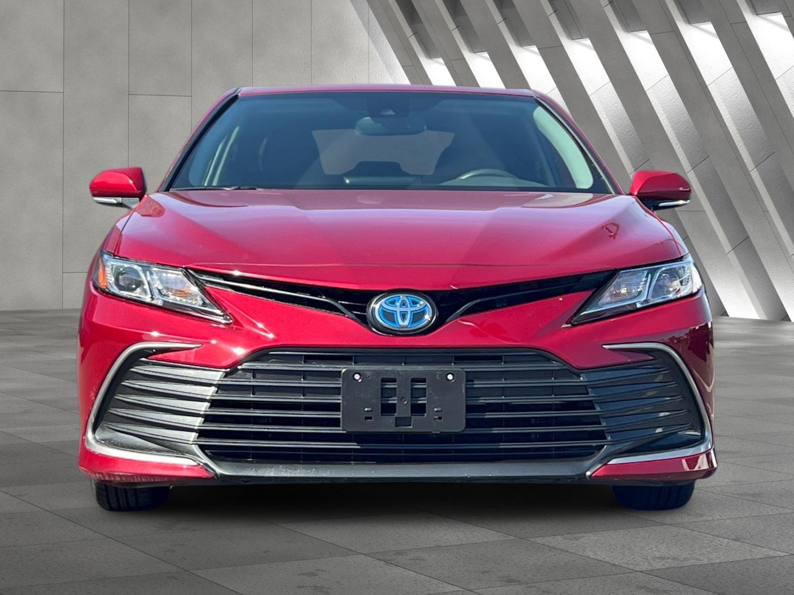 Used 2022 Toyota Camry LE w/ Audio Upgrade Package FWD image 9