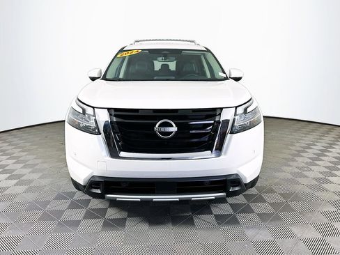 Certified 2024 Nissan Pathfinder SL AWD/4WD image 4