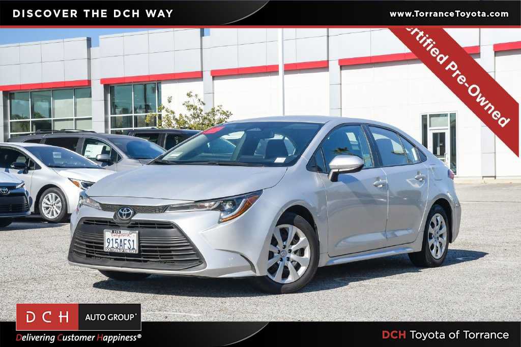 Certified 2025 Toyota Corolla LE FWD image 1
