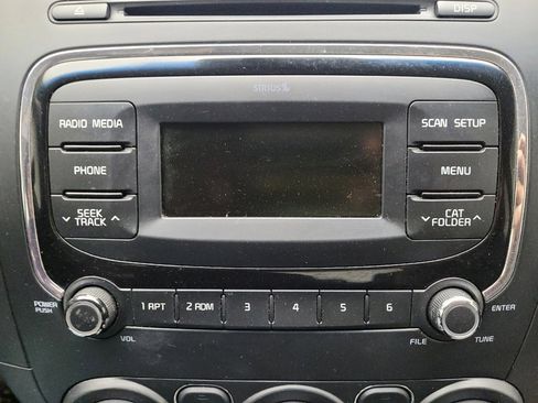 Used 2017 Kia Forte LX image 25