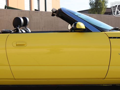 Used 2004 Ford Thunderbird RWD image 39