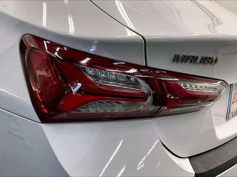Used 2022 Chevrolet Malibu LT FWD image 27