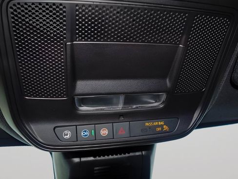Certified 2026 Chevrolet Equinox LT FWD image 31