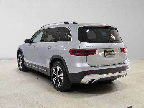 Used 2026 Mercedes-Benz GLB 250 4MATIC image 5