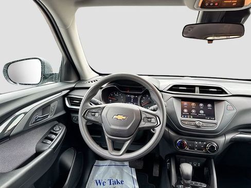 Used 2023 Chevrolet TrailBlazer LT image 22