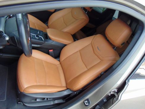 Used 2022 Cadillac XT5 Premium Luxury w/ Technology Package image 12