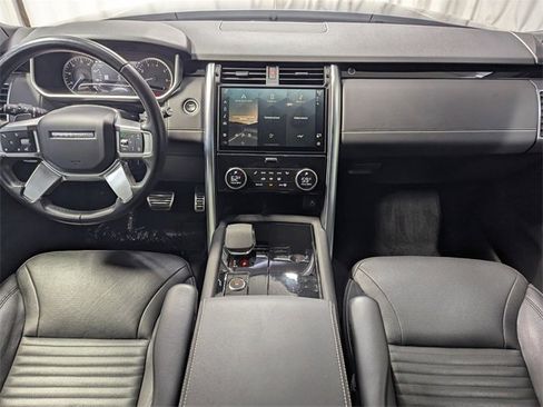 Used 2023 Land Rover Discovery S R-Dynamic image 6