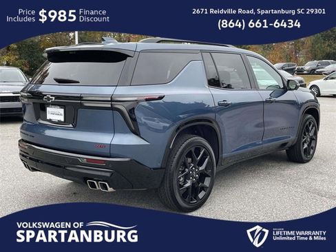 Used 2024 Chevrolet Traverse RS image 6