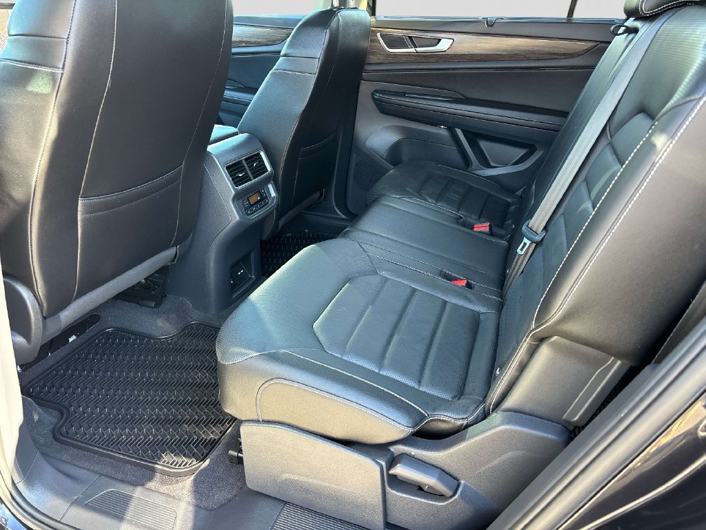 Certified 2024 Volkswagen Atlas SEL AWD/4WD image 11