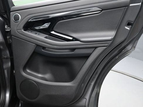 Used 2020 Land Rover Range Rover Evoque SE image 22