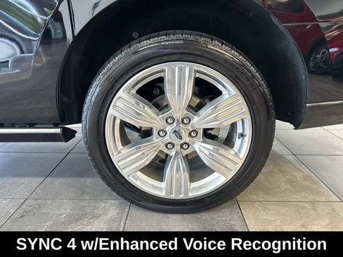 Used 2024 Ford Expedition Max Platinum AWD/4WD image 9