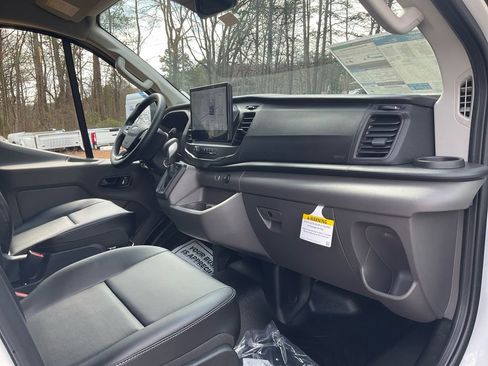 New 2026 Ford Transit 250 Low Roof RWD image 11