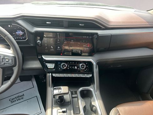 Used 2023 GMC Sierra 1500 Denali w/ Technology Package image 11