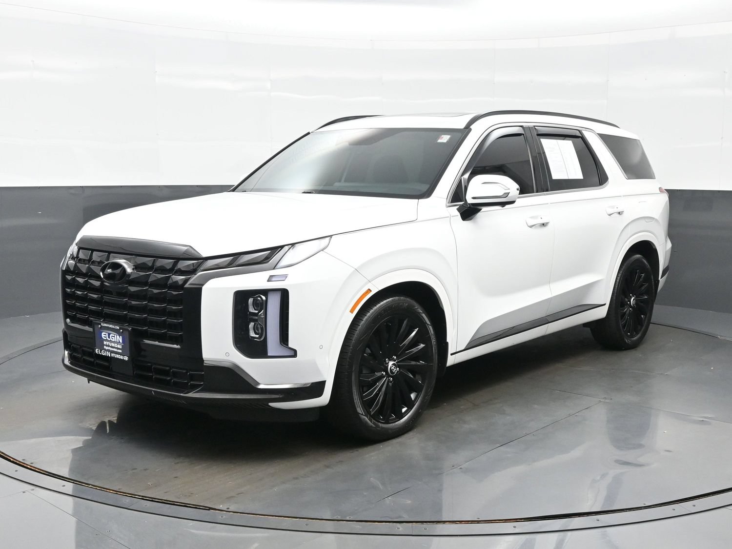Used 2024 Hyundai Palisade Calligraphy AWD/4WD image 2
