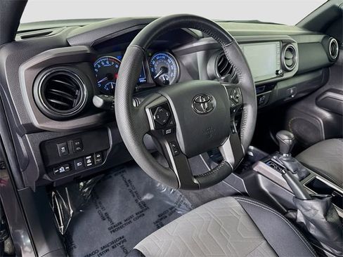 Certified 2023 Toyota Tacoma TRD Off-Road image 18