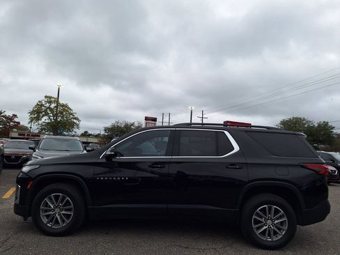 Used 2023 Chevrolet Traverse LT image 9