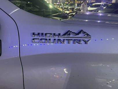 Used 2019 Chevrolet Silverado 1500 High Country w/ Technology Package