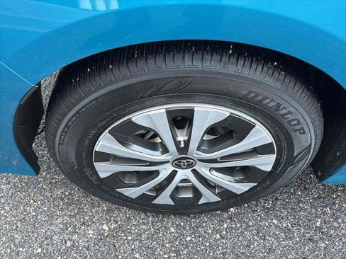 Used 2022 Toyota Prius Prime LE image 10