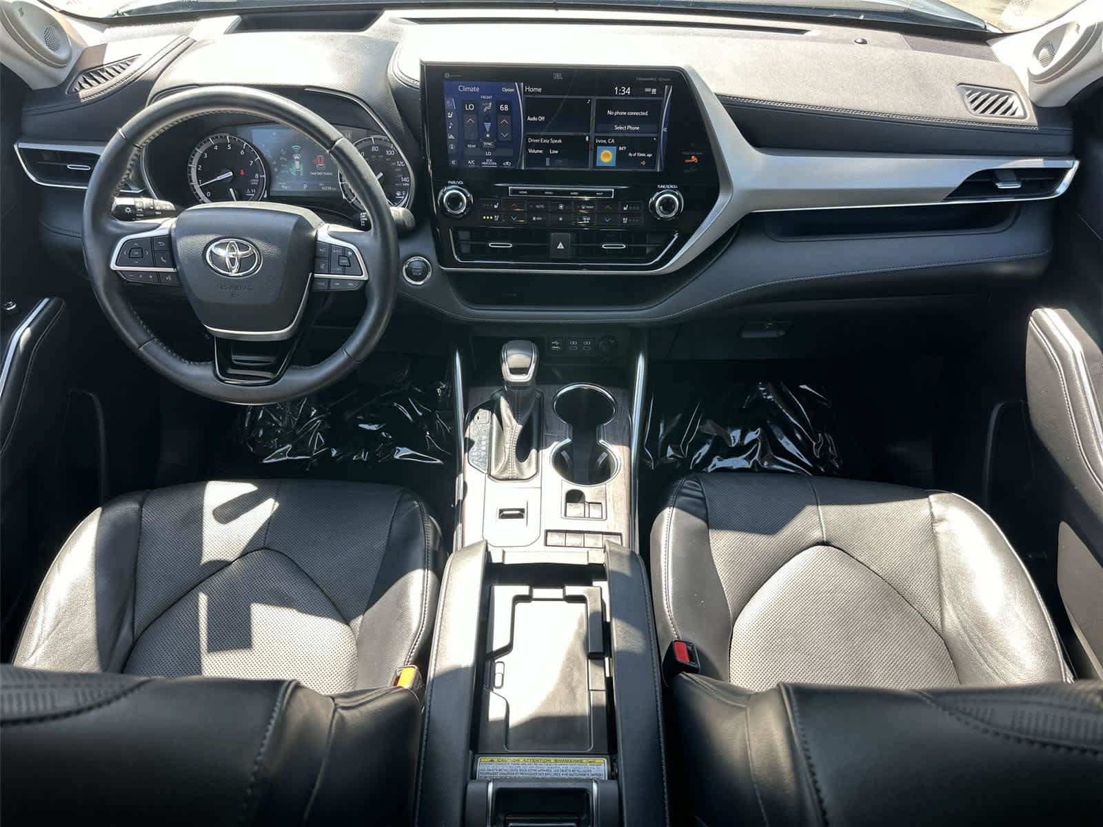 Used 2022 Toyota Highlander Platinum FWD image 11