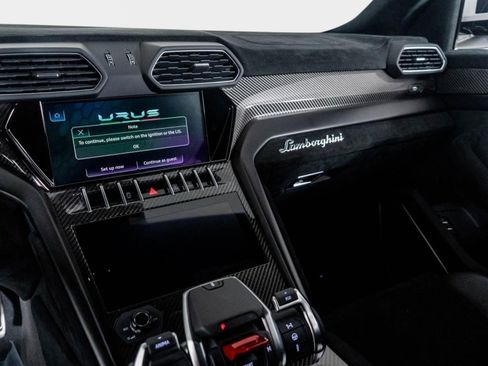 Used 2023 Lamborghini Urus Performante AWD/4WD image 57