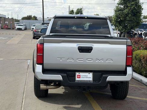 Certified 2024 Toyota Tacoma TRD Off-Road AWD/4WD image 6