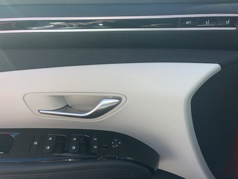 Certified 2023 Hyundai Tucson Limited image 6