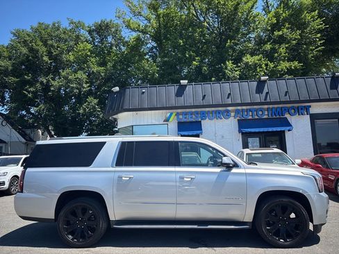 Used 2016 GMC Yukon XL Denali w/ Open Road Package AWD/4WD image 3