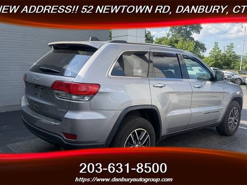 Used 2017 Jeep Grand Cherokee Limited AWD/4WD image 5