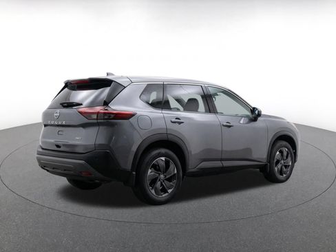 Used 2025 Nissan Rogue SV AWD/4WD image 9