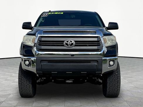 Used 2015 Toyota Tundra SR5 w/ SR5 Upgrade Package image 2