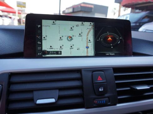 Used 2017 BMW 320i Sedan image 21