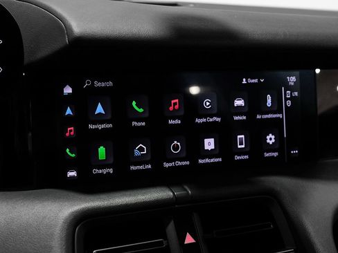 Used 2021 Porsche Taycan 4S w/ Premium Package image 28