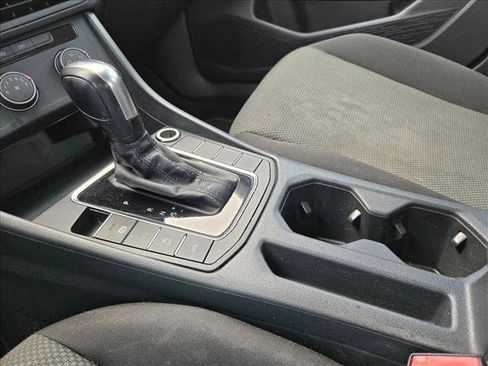Used 2019 Volkswagen Jetta FWD image 14