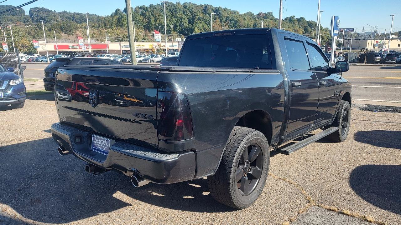 Used 2016 RAM 1500 Express w/ Black Ram 1500 Express Group AWD/4WD image 3