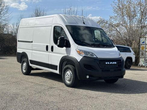 New 2026 RAM ProMaster 1500 w/ Convenience Group image 1