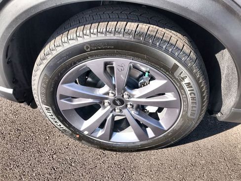 New 2026 Ford Explorer Active w/ Active Comfort Package AWD/4WD image 10