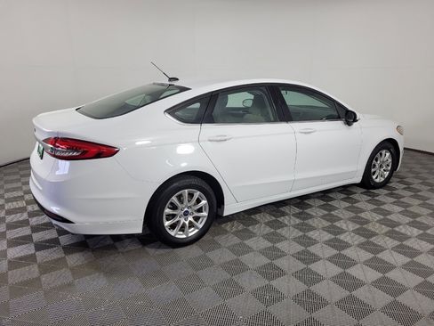 Used 2018 Ford Fusion S FWD image 10