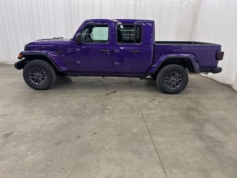 New 2026 Jeep Gladiator Sport image 27